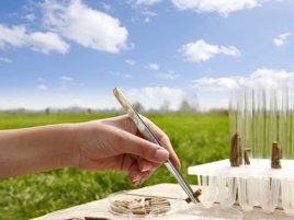 Stimulating and enabling research